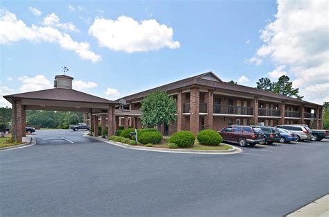 swainsboro hotels|More.